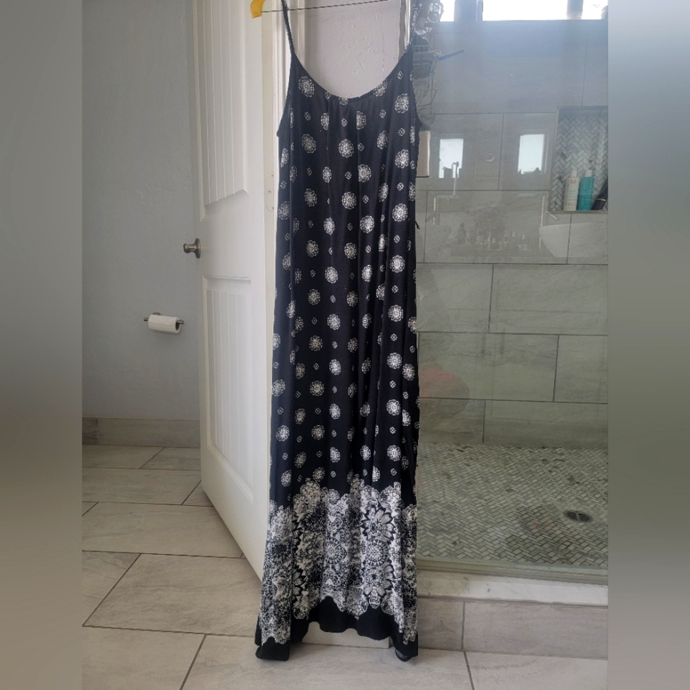 Black and white Maxi dress